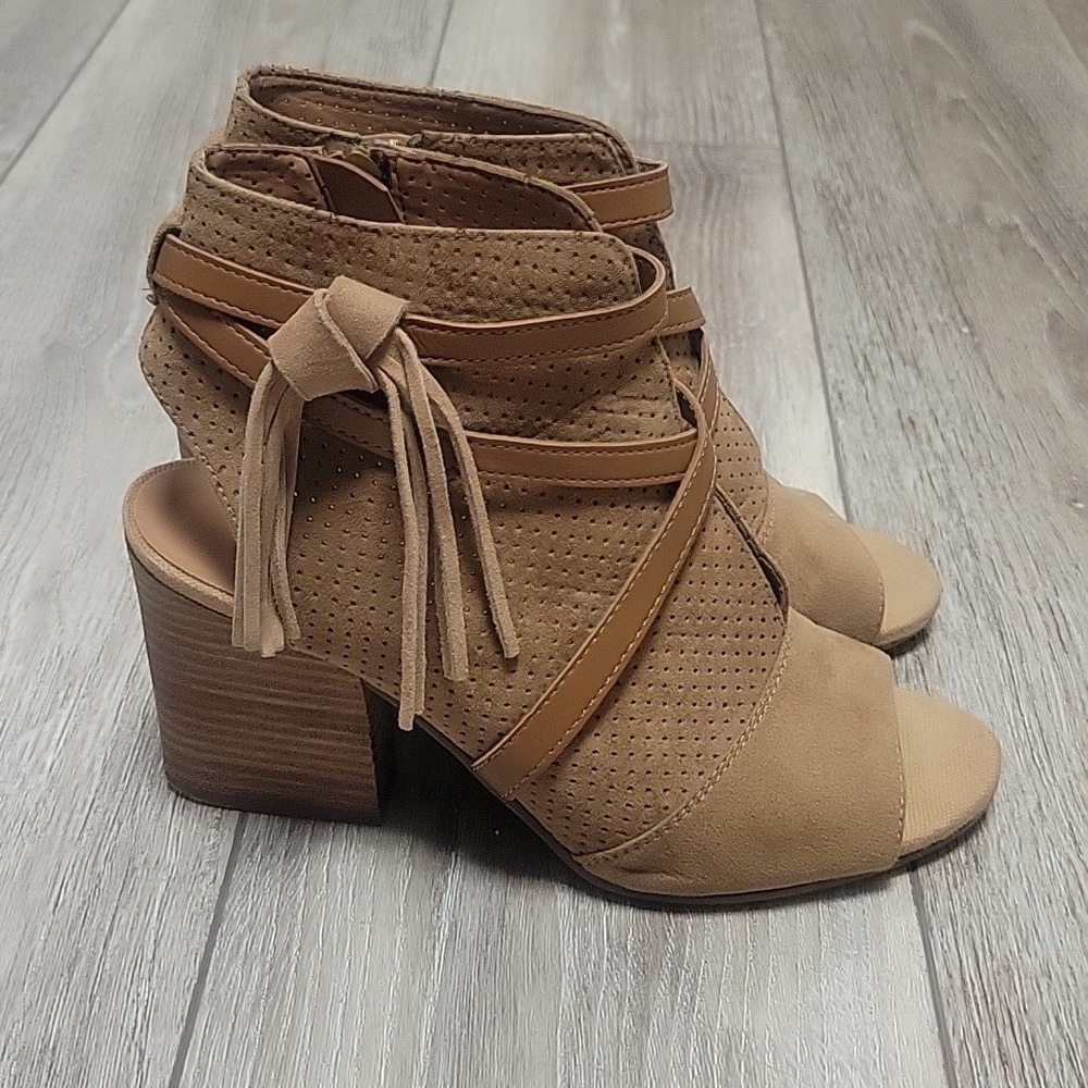 Franco Sarto Fina Tan Suede Booties Size 6 1/2 - Picture 6 of 9